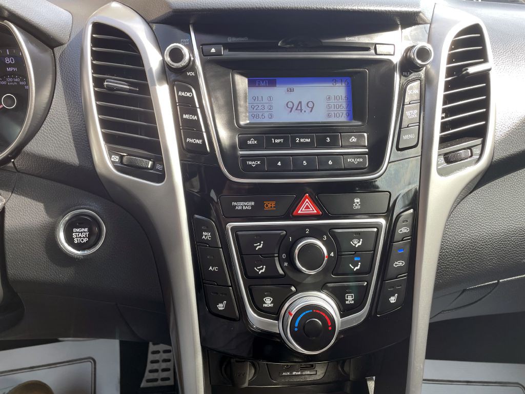 2013 Hyundai Elantra Image 12