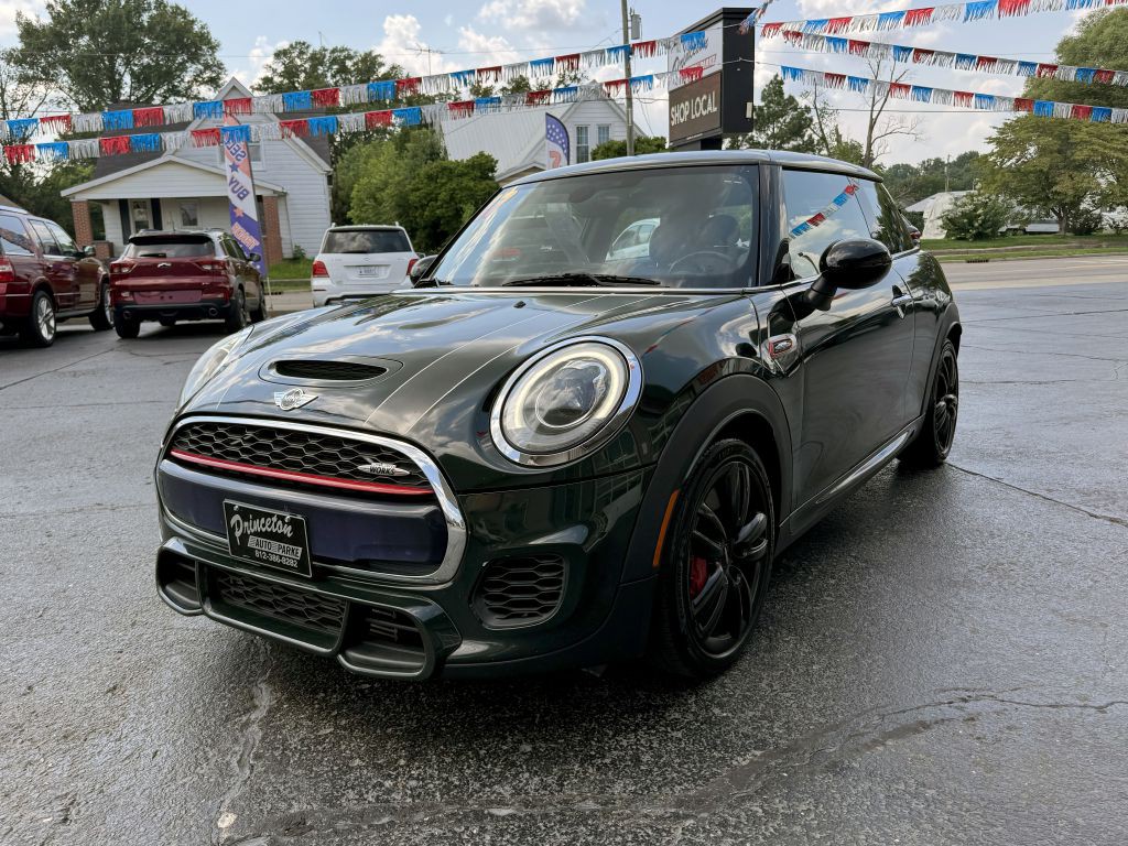 2017 MINI Cooper Image 4