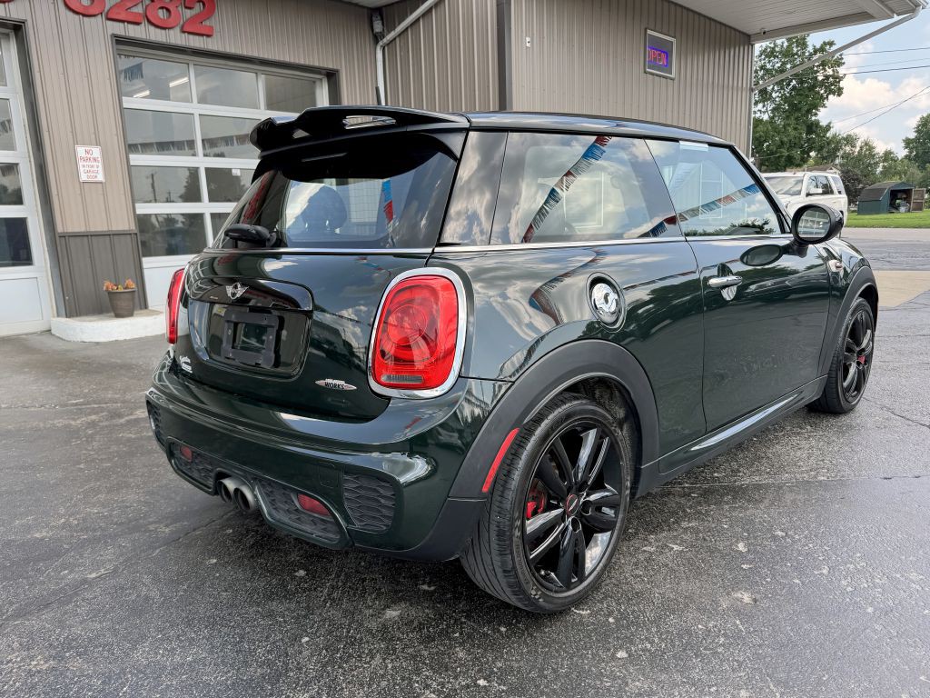 2017 MINI Cooper Image 8