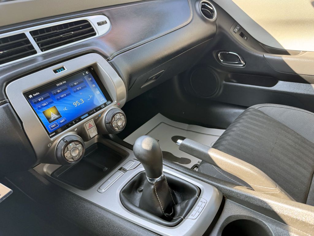 2014 Chevrolet Camaro Image 15
