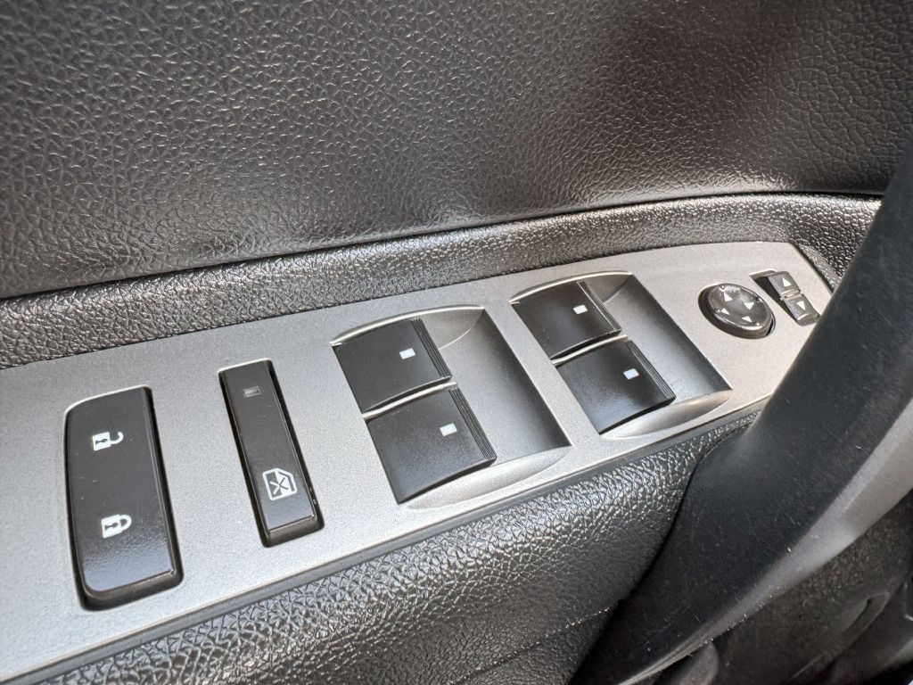 2012 Chevrolet Silverado 1500 Image 17