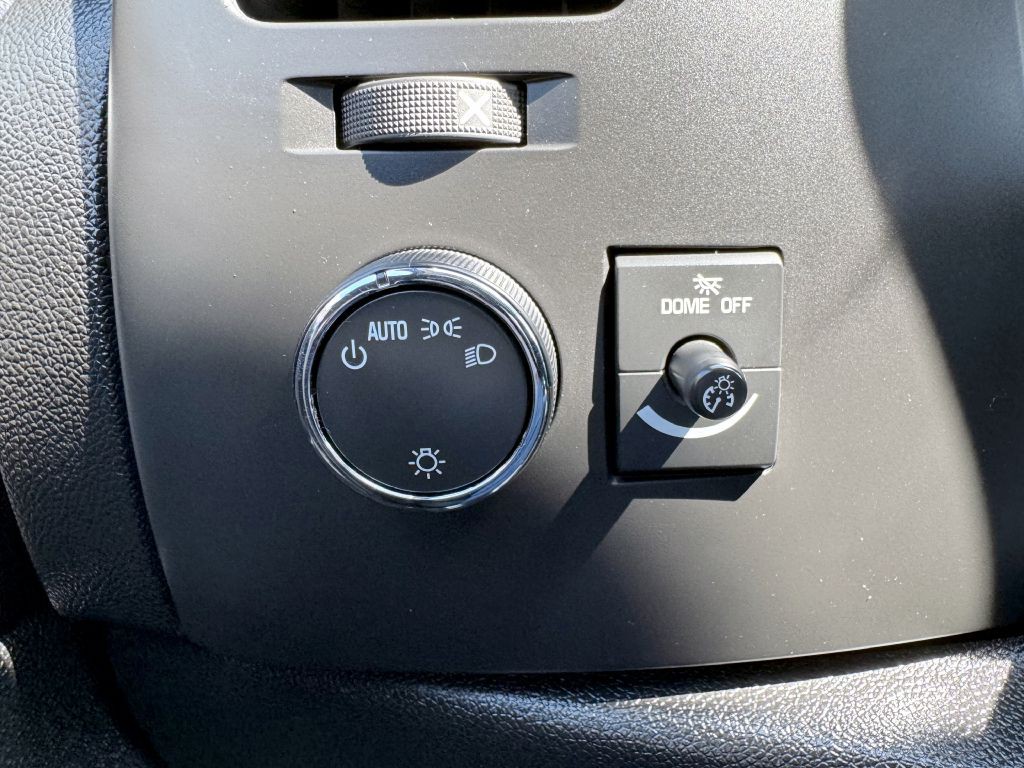 2012 Chevrolet Silverado 1500 Image 18