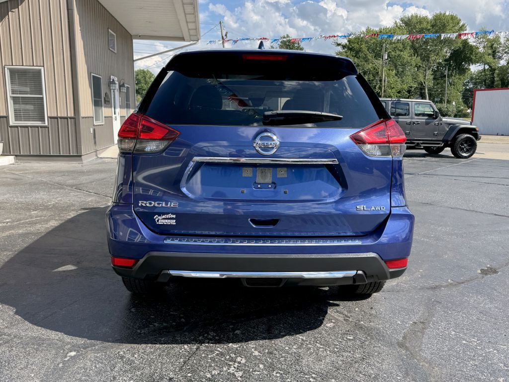 2017 Nissan Rogue Image 7