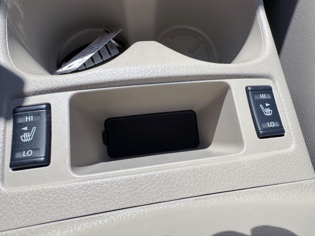 2017 Nissan Rogue Image 18