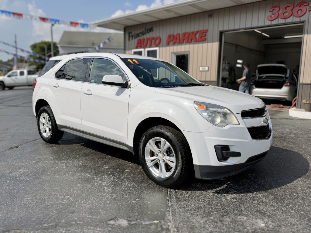 2011 Chevrolet Equinox Image 2