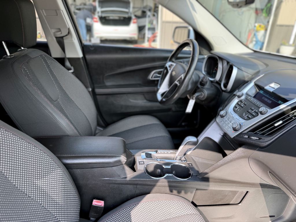 2011 Chevrolet Equinox Image 11