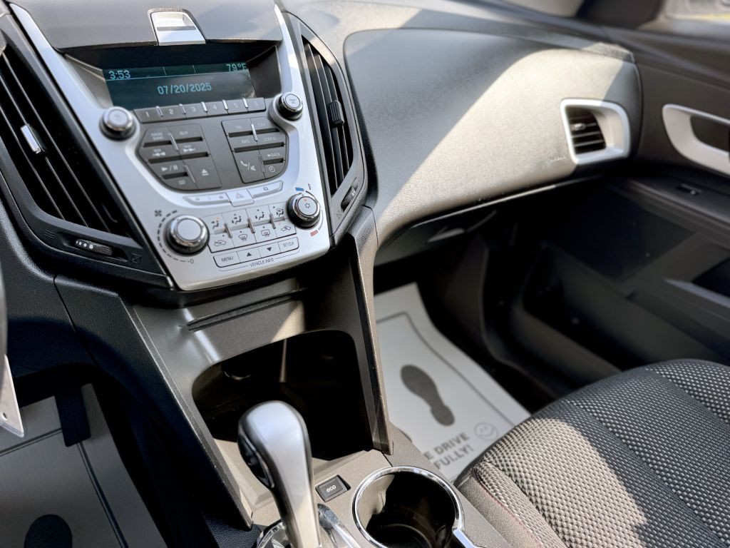 2011 Chevrolet Equinox Image 17
