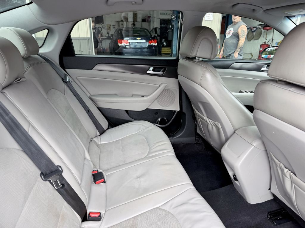 2017 Hyundai Sonata Image 12