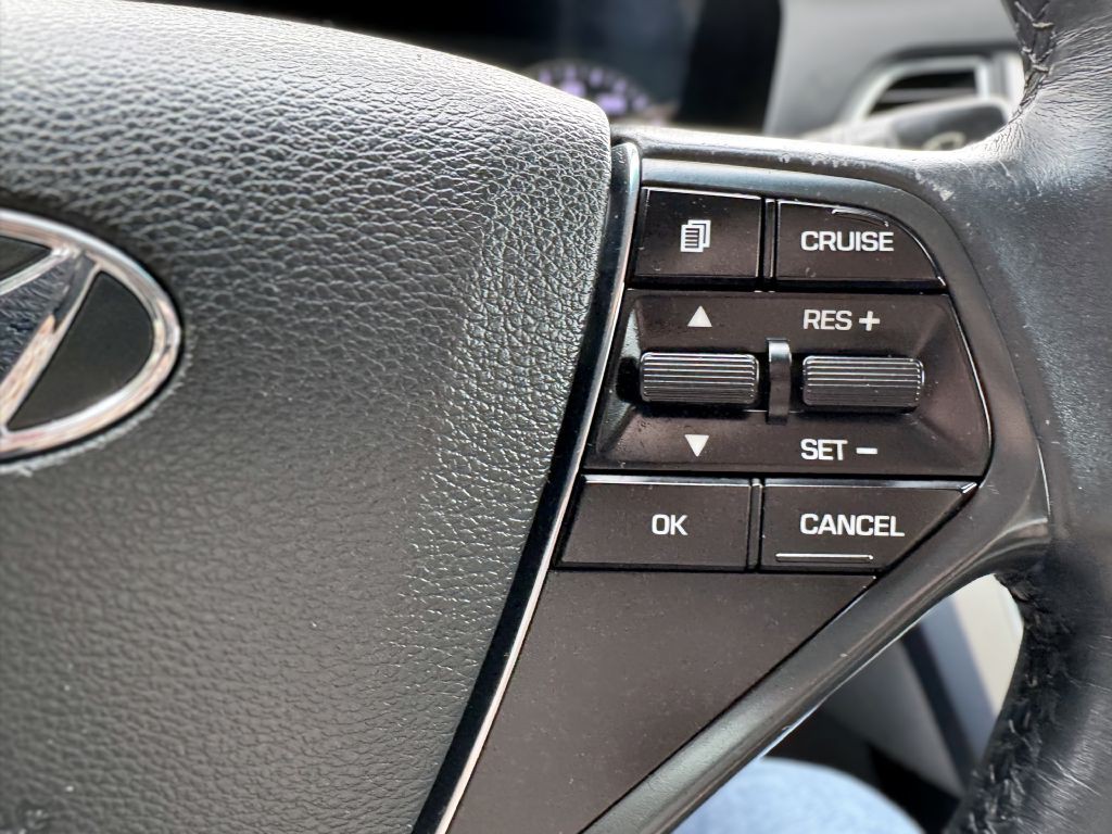 2017 Hyundai Sonata Image 19