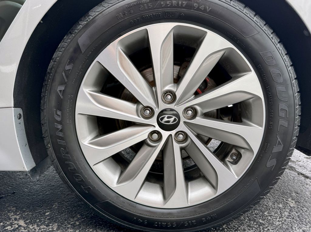 2017 Hyundai Sonata Image 27