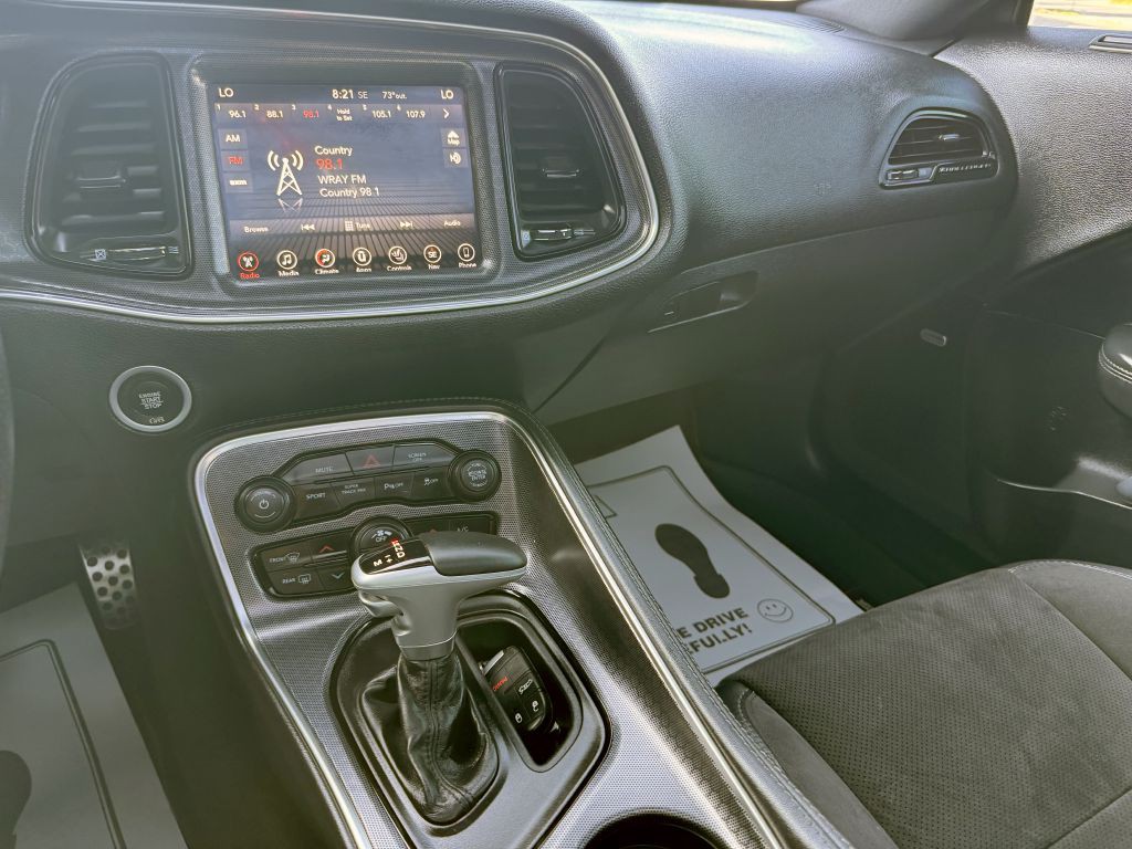 2017 Dodge Challenger Image 16