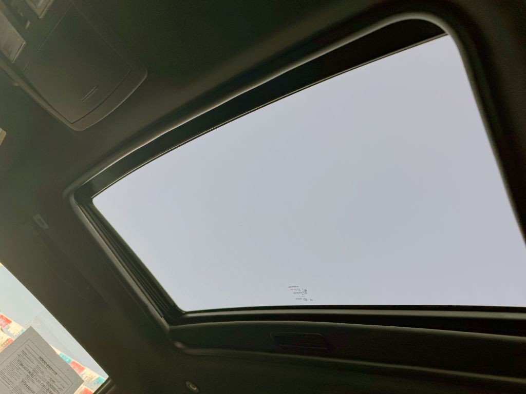 2017 Dodge Challenger Image 29