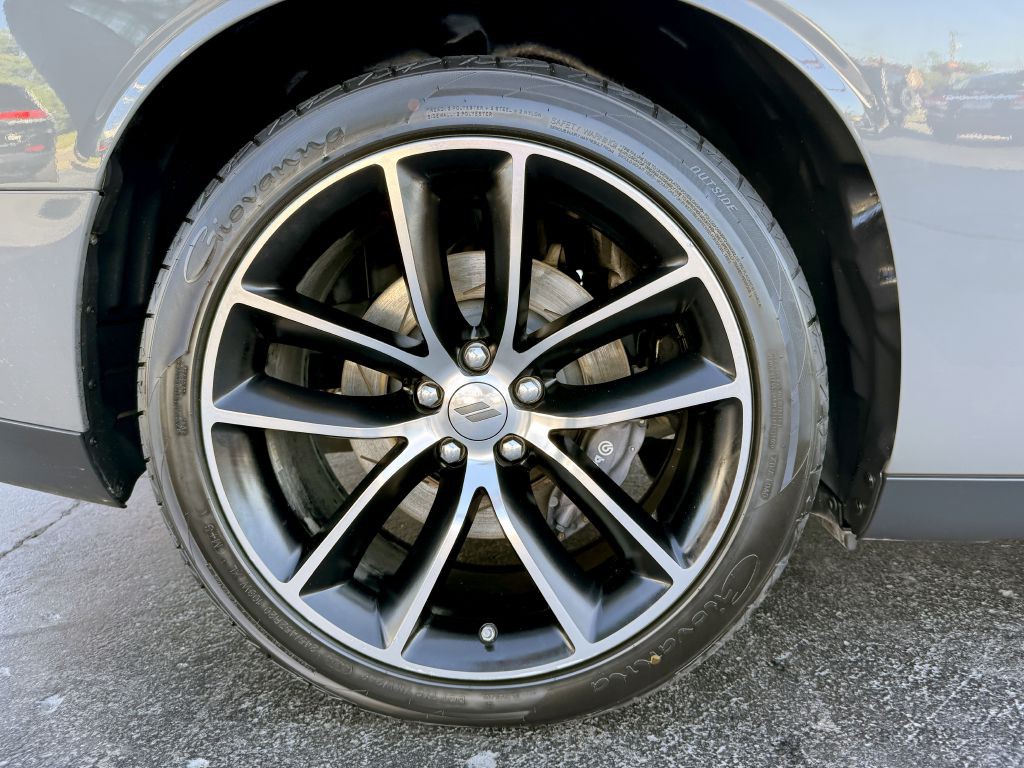 2017 Dodge Challenger Image 33