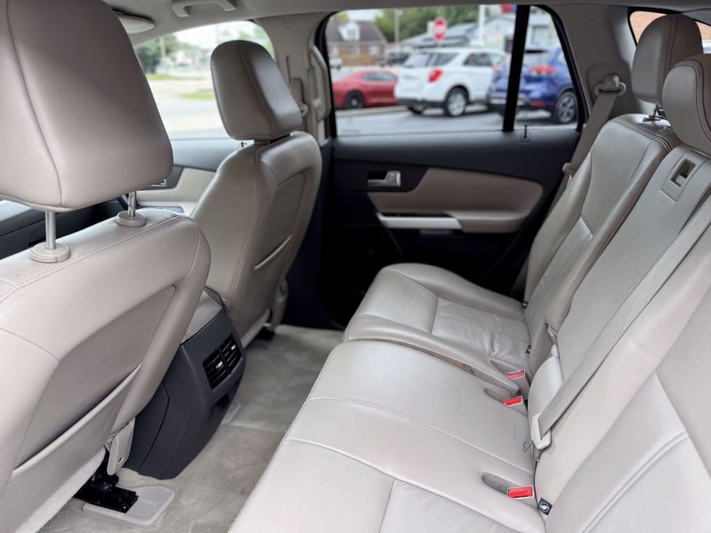 2011 Ford Edge Image 10