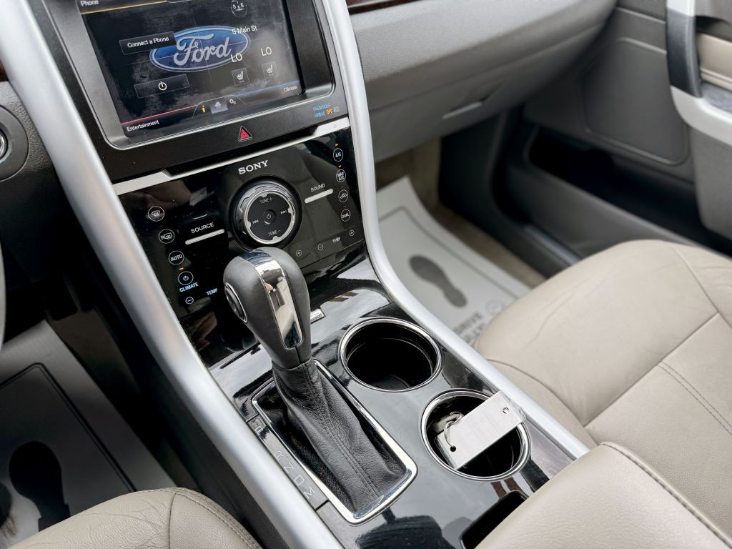 2011 Ford Edge Image 15