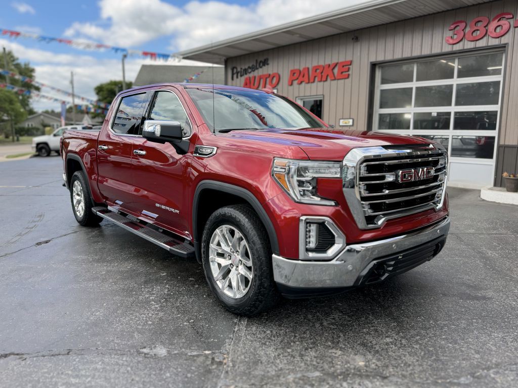 2021 GMC Sierra Image 2
