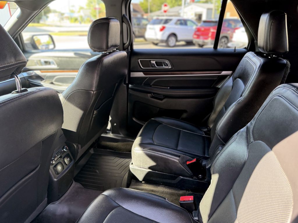 2017 Ford Explorer Image 10