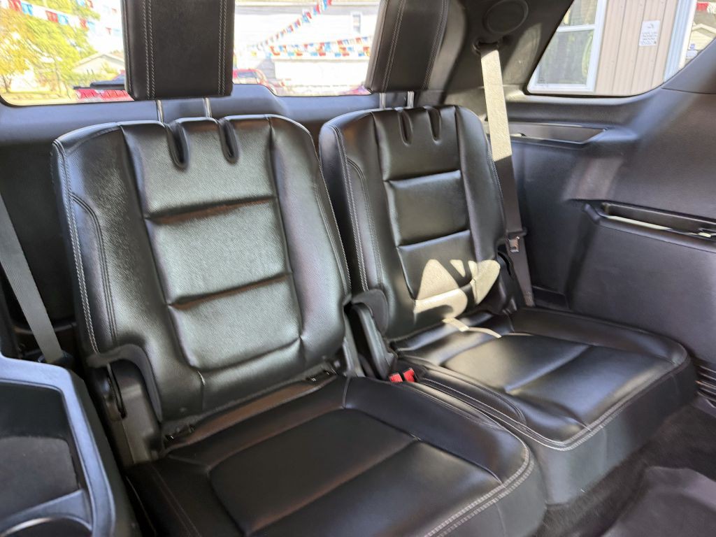 2017 Ford Explorer Image 14