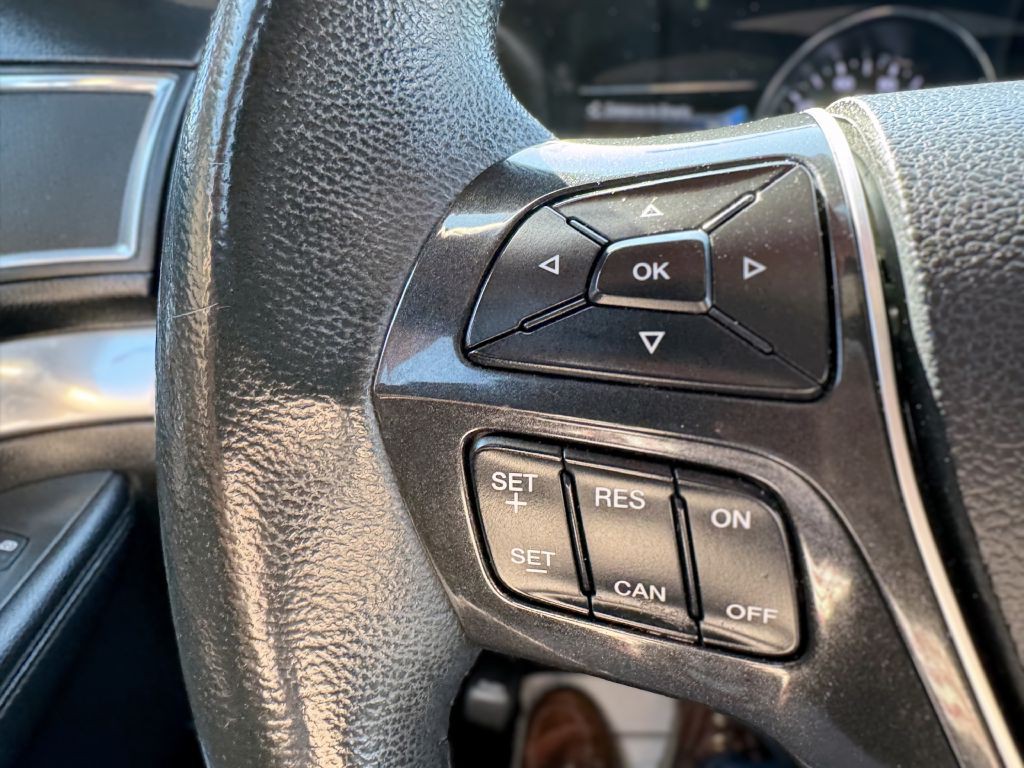 2017 Ford Explorer Image 19