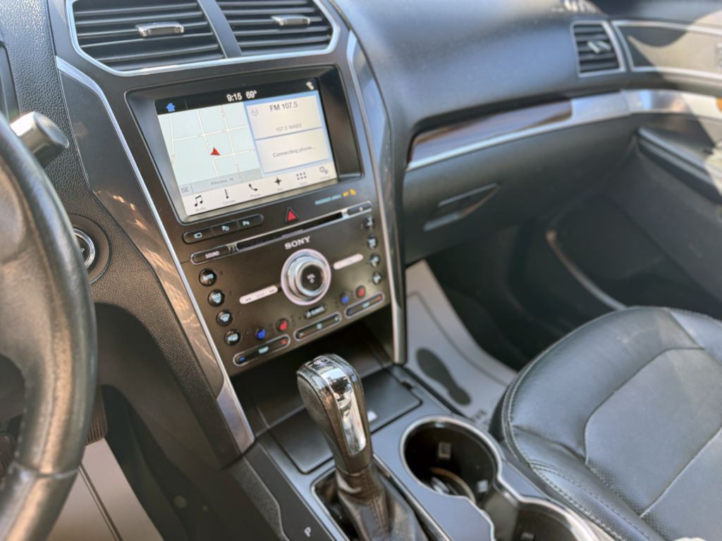 2017 Ford Explorer Image 20