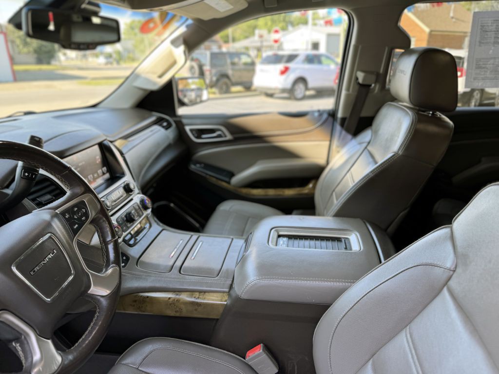 2016 GMC Yukon Image 9