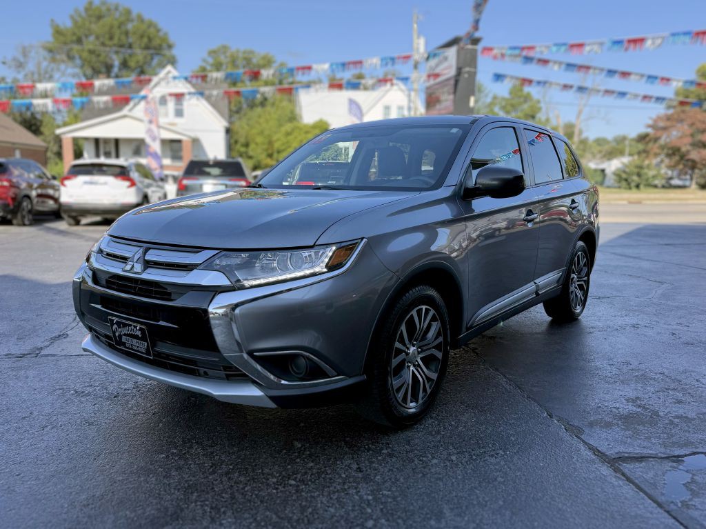 2018 Mitsubishi Outlander Image 4