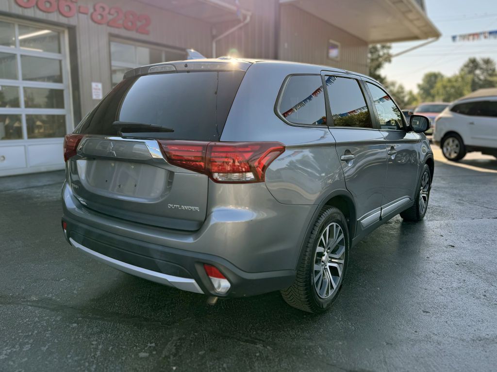2018 Mitsubishi Outlander Image 8