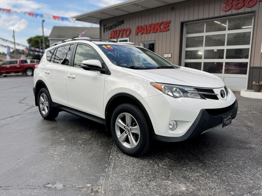 2015 Toyota Rav4 Image 2