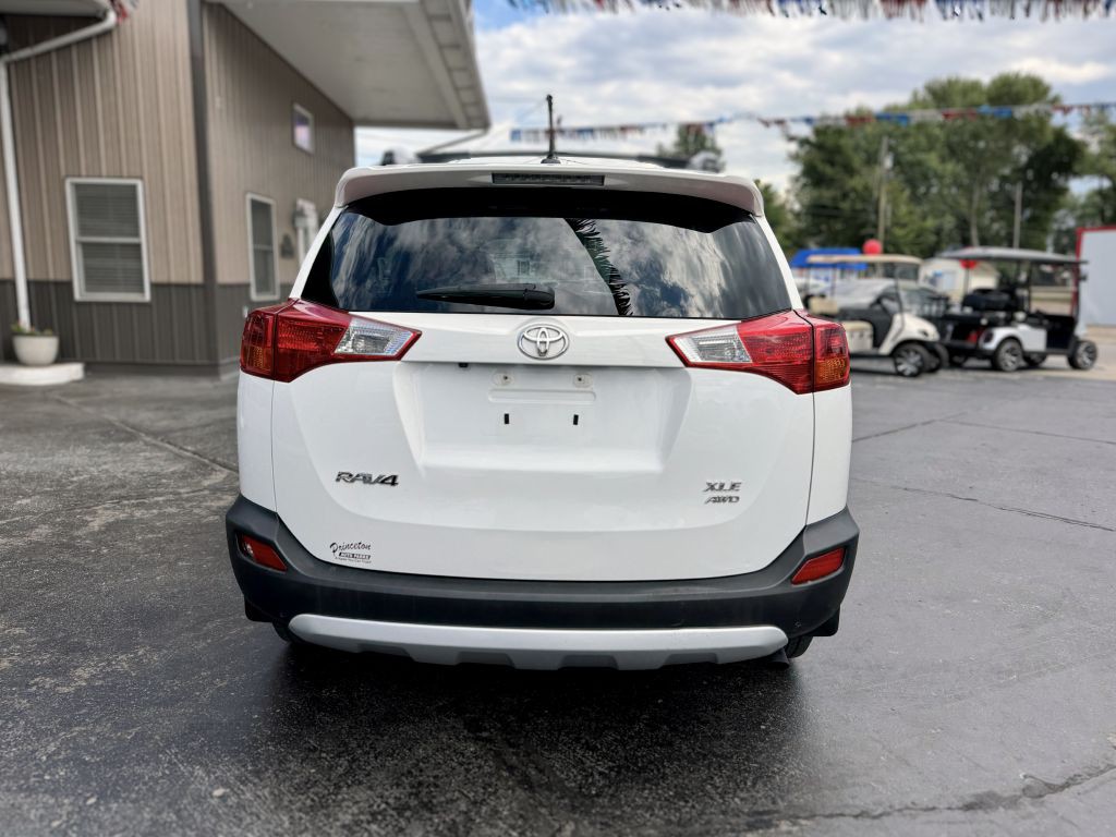 2015 Toyota Rav4 Image 7