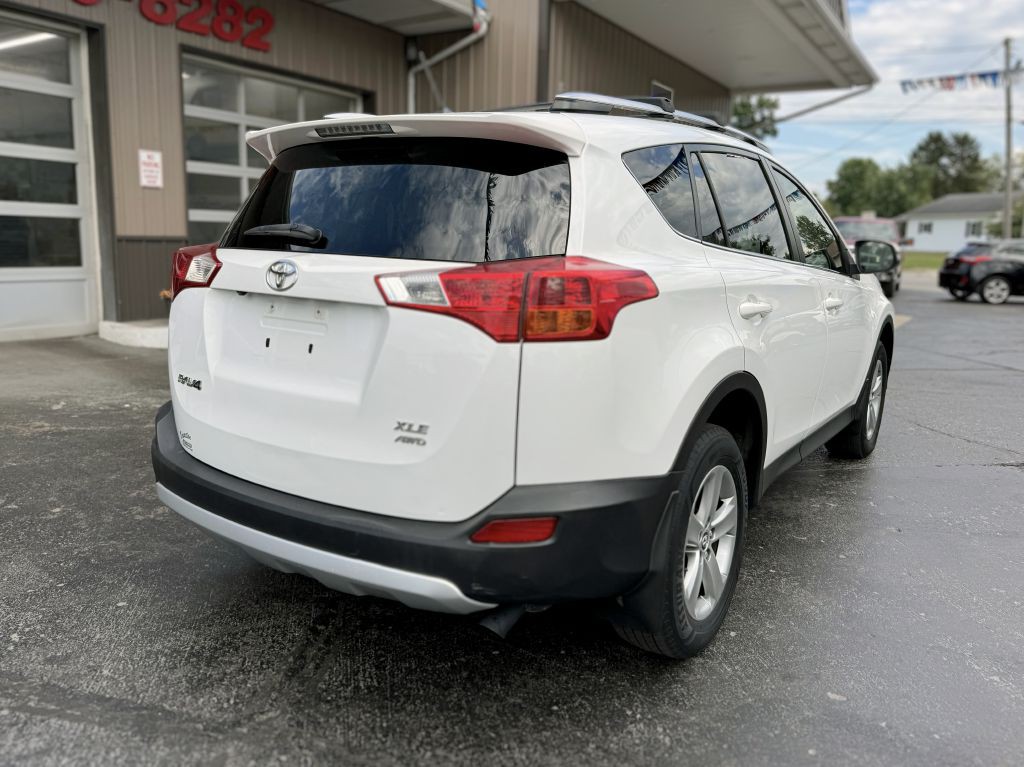 2015 Toyota Rav4 Image 8