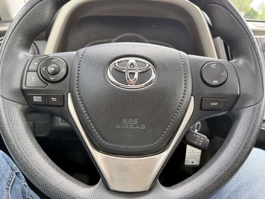 2015 Toyota Rav4 Image 13