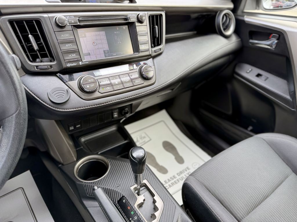 2015 Toyota Rav4 Image 15