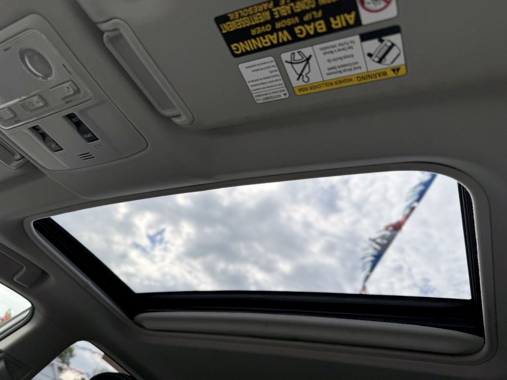 2015 Toyota Rav4 Image 26
