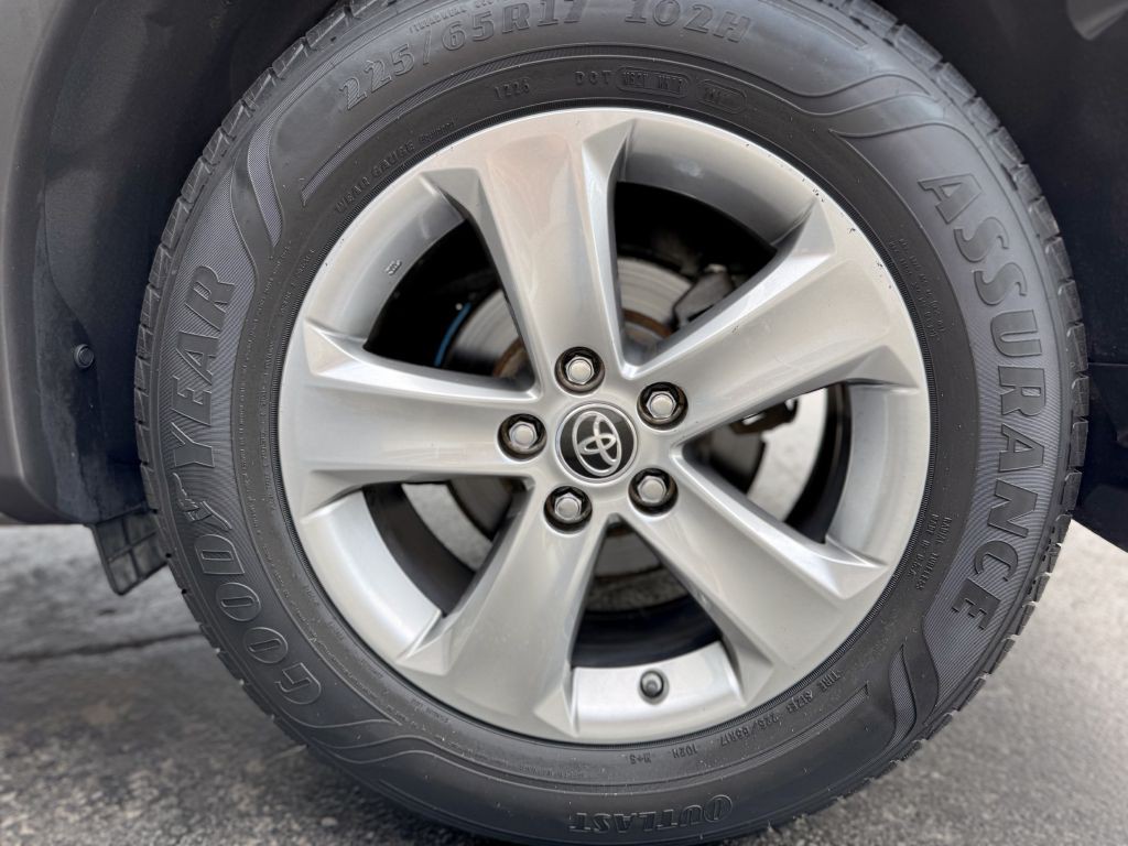 2015 Toyota Rav4 Image 31