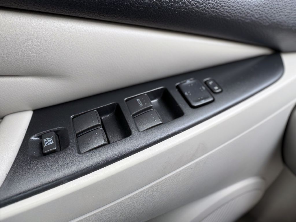 2011 Mazda CX-7 Image 22