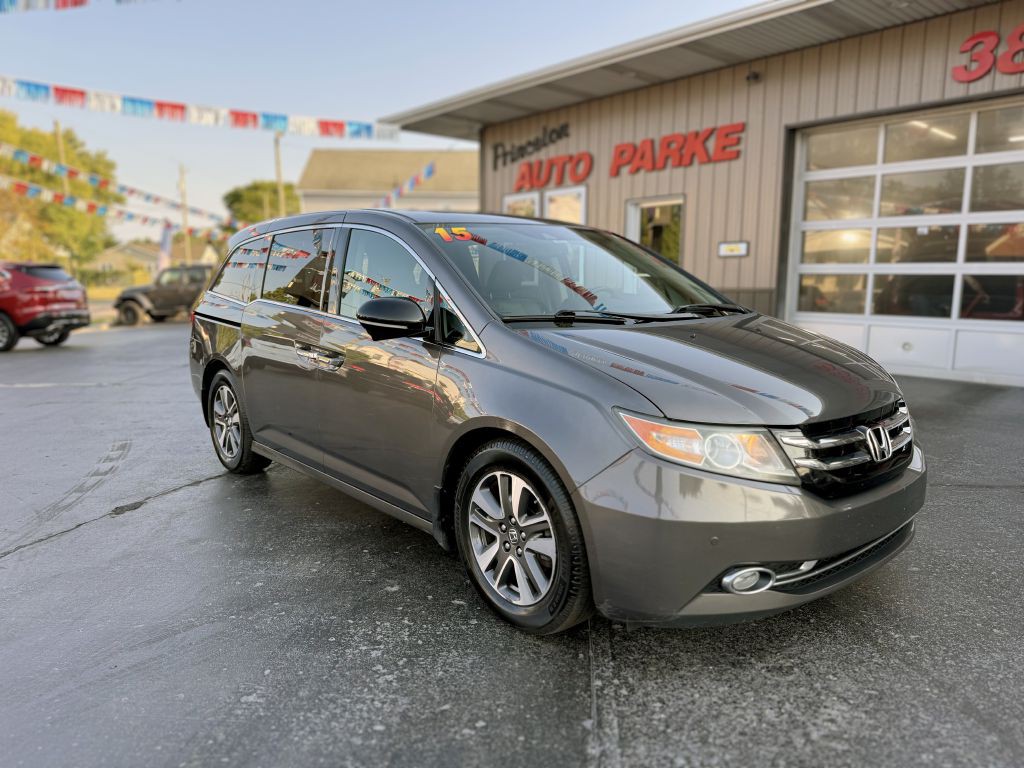 2015 Honda Odyssey Image 2