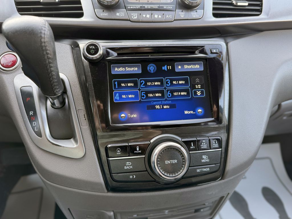 2015 Honda Odyssey Image 24