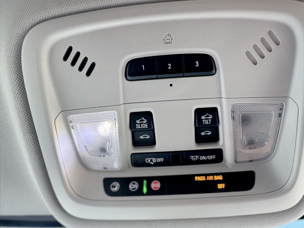 2018 Chevrolet Traverse Image 30