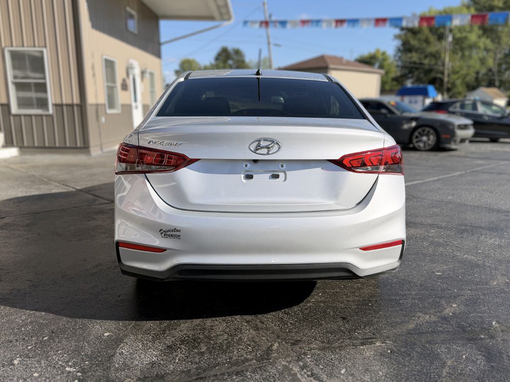 2022 Hyundai Accent Image 7