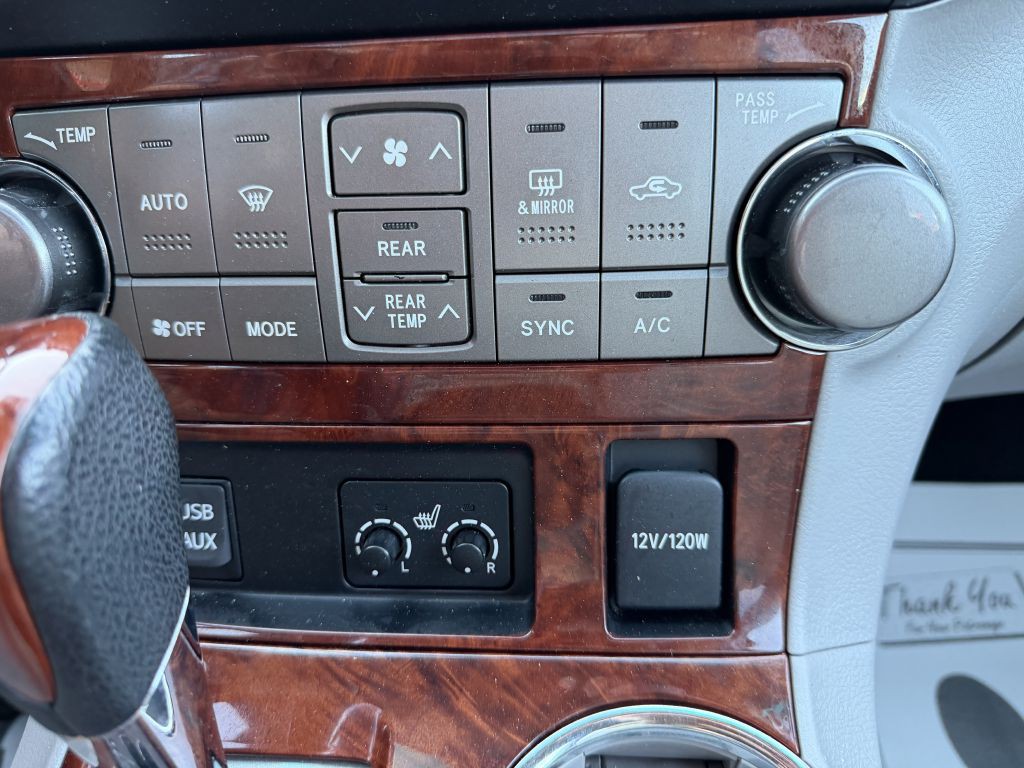2013 Toyota Highlander Image 20
