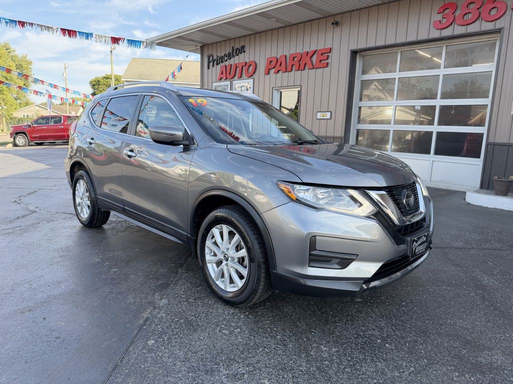 2019 Nissan Rogue Image 2