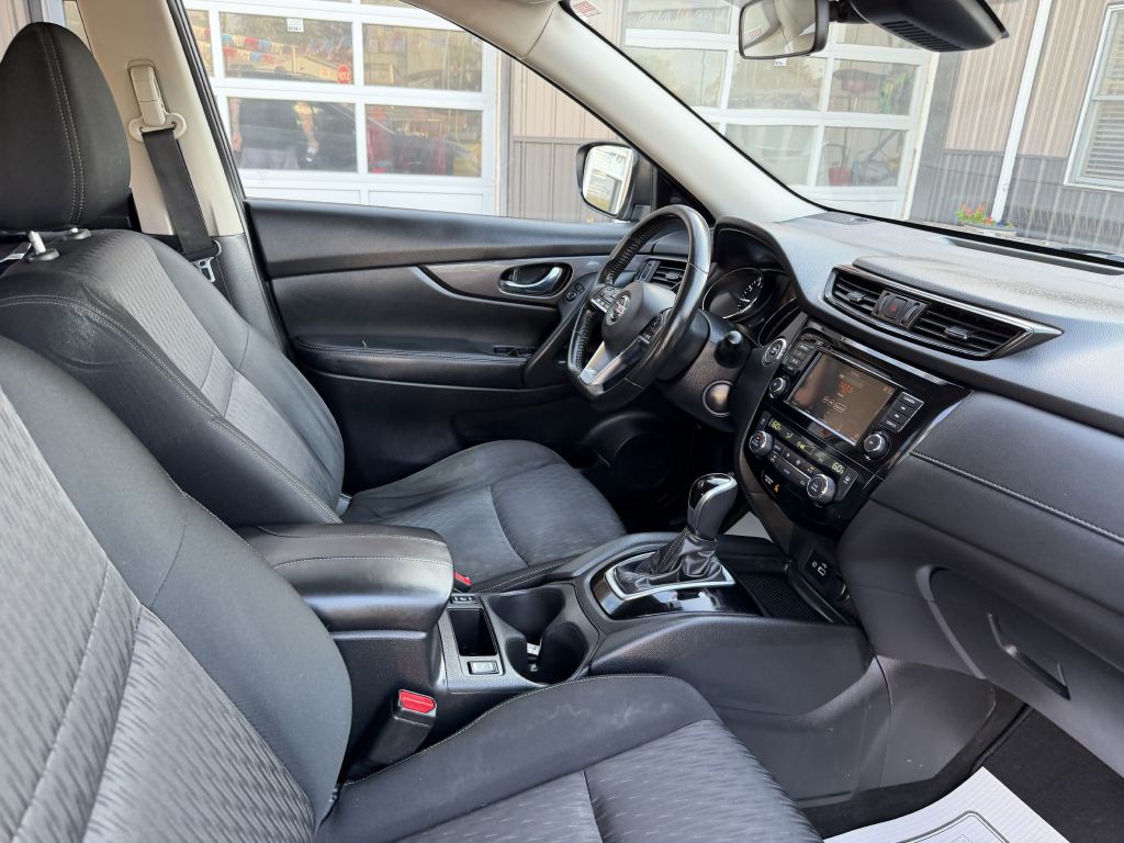 2019 Nissan Rogue Image 11