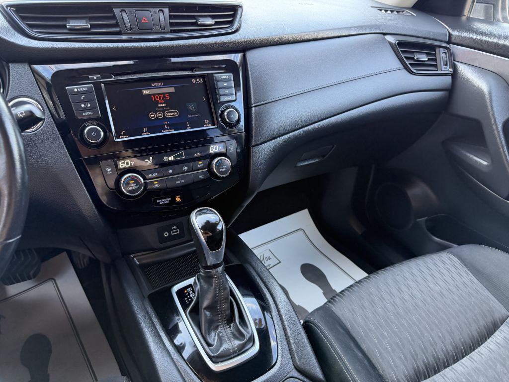 2019 Nissan Rogue Image 13