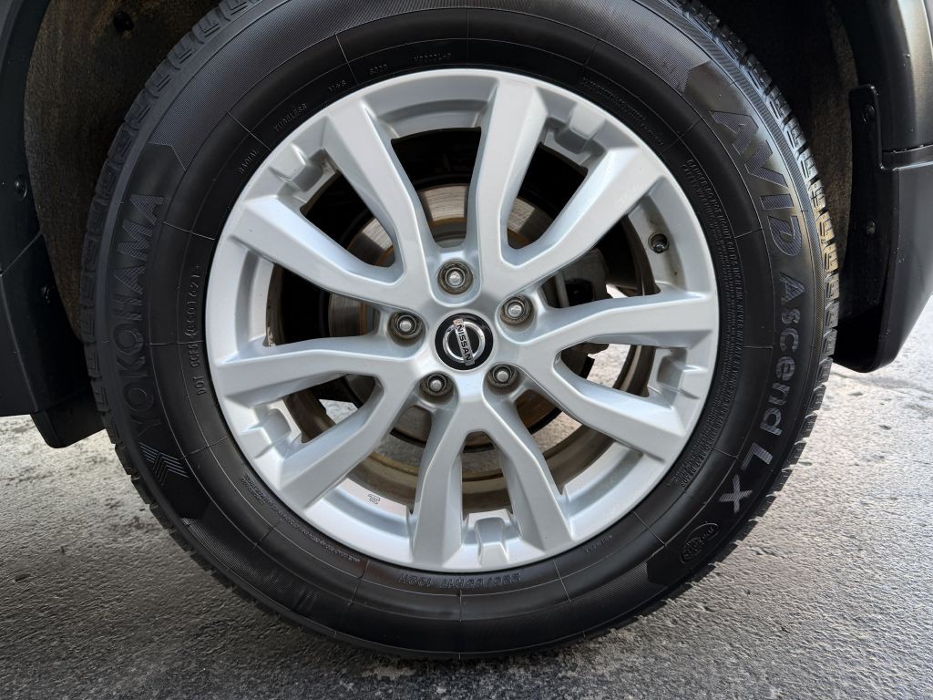 2019 Nissan Rogue Image 26