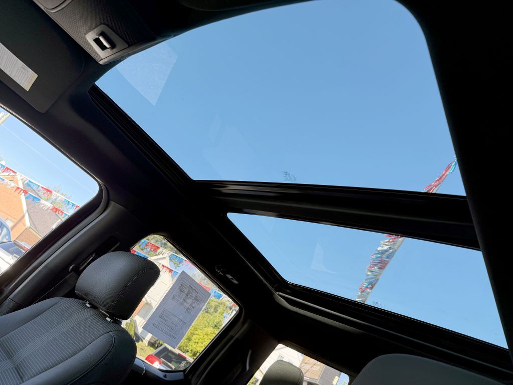 2015 Ford F-150 Image 21