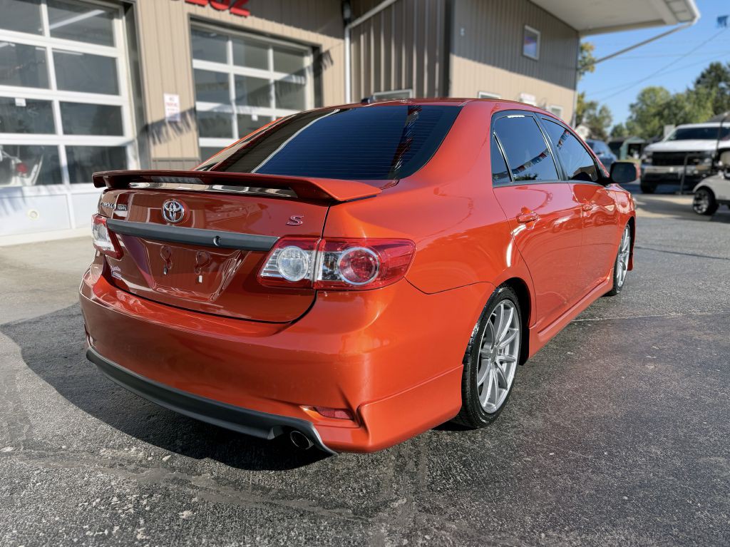 2013 Toyota Corolla Image 8