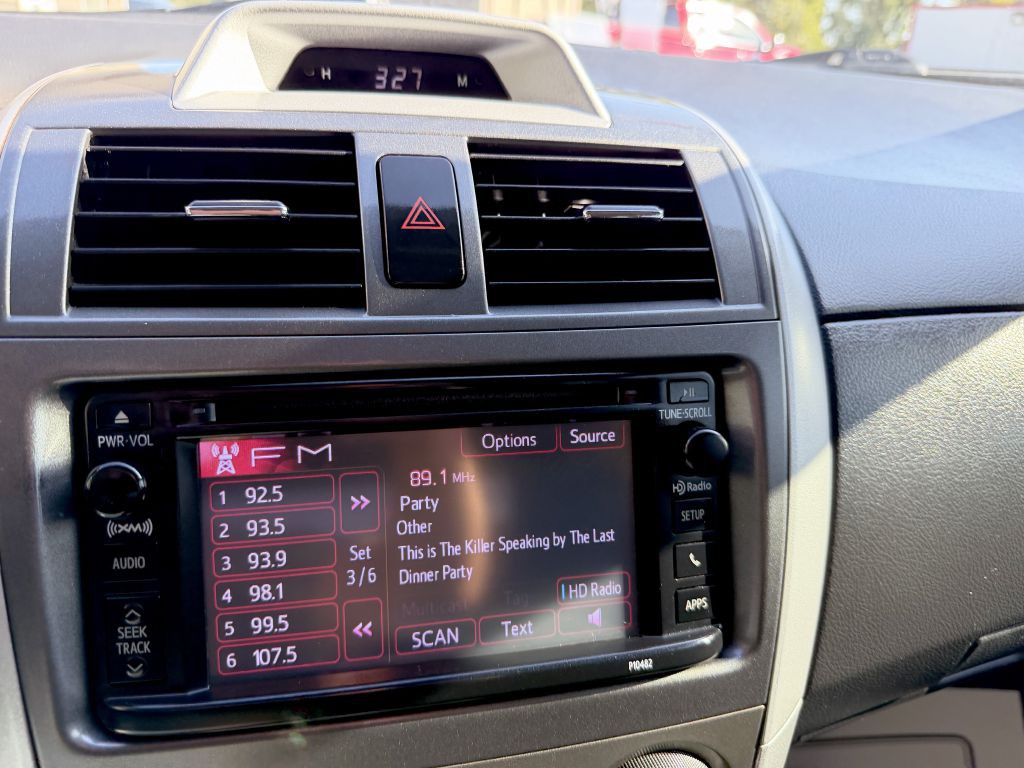 2013 Toyota Corolla Image 14