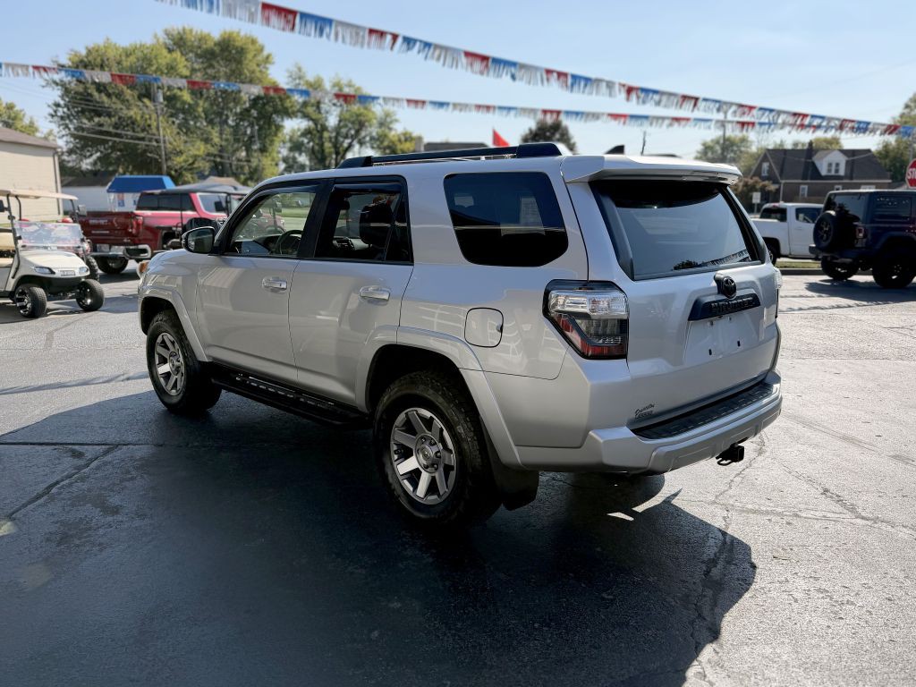 2016 Toyota 4Runner Image 6