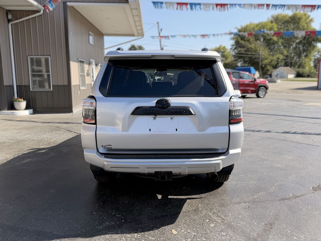 2016 Toyota 4Runner Image 7