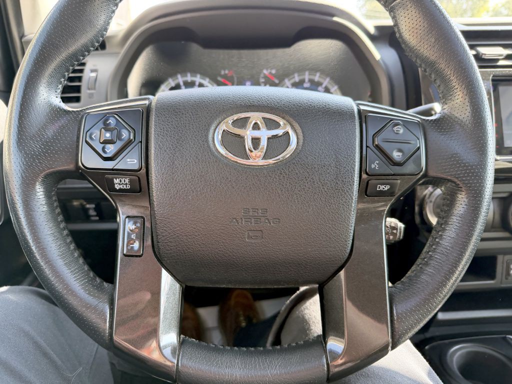 2016 Toyota 4Runner Image 13
